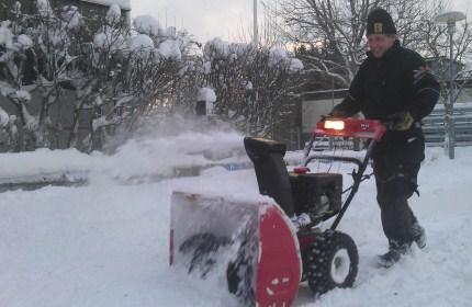 snöröjning, skotta snö