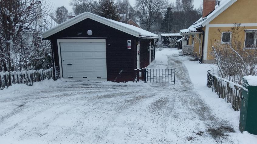 Här har vi röjt snö i Stocksund hos en privatperson